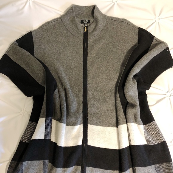 Jones New York Sweaters - Black and White Poncho Sweater